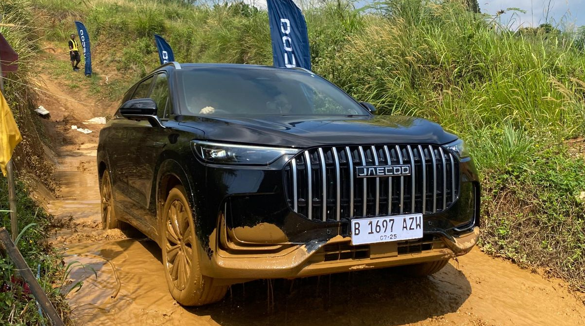 Jaecoo J8 AWD, SUV Tangguh Siap Terabas Medan Sulit